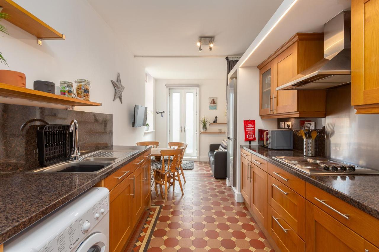 Charles Alexander Short Stay - Clifton Drive Beach Retreat Литам-Сент-Эннс Экстерьер фото