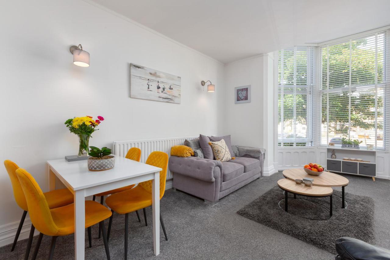 Charles Alexander Short Stay - Clifton Drive Beach Retreat Литам-Сент-Эннс Экстерьер фото
