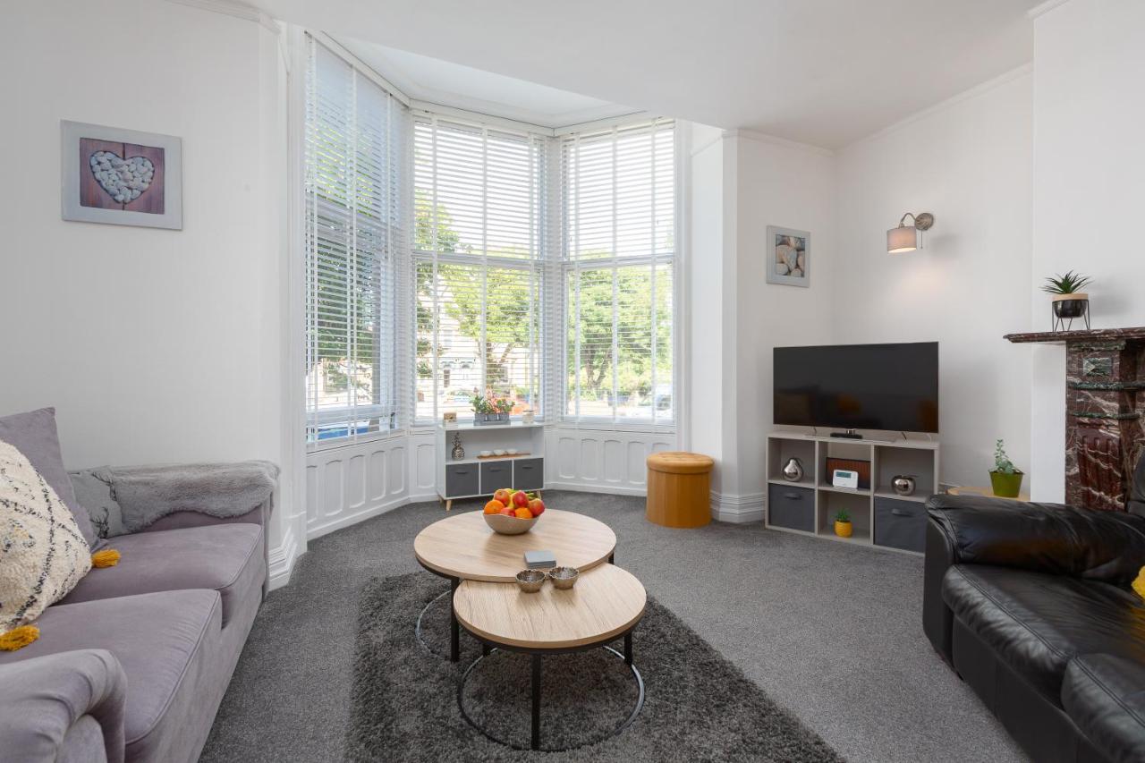 Charles Alexander Short Stay - Clifton Drive Beach Retreat Литам-Сент-Эннс Экстерьер фото